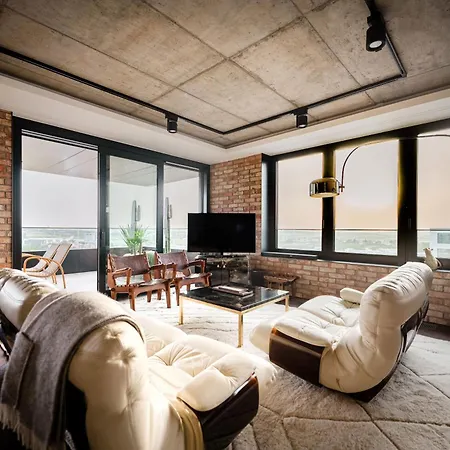 Apartamento Sky21 Lux With Pool, Gym, & Views *