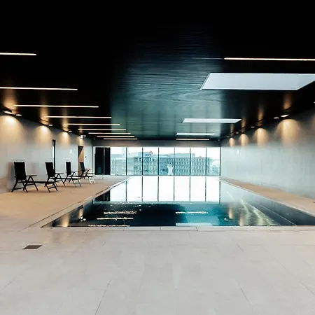 Sky21 Lux With Pool, Gym, & Views * Luxemburgo