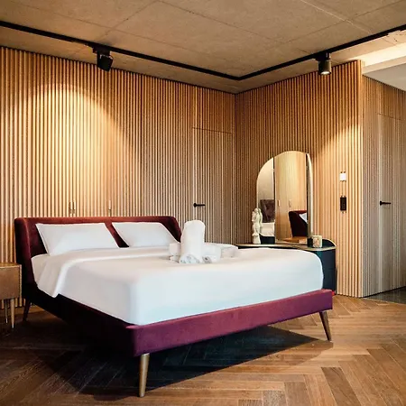 Sky21 Lux With Pool, Gym, & Views Apartment Luxembourg